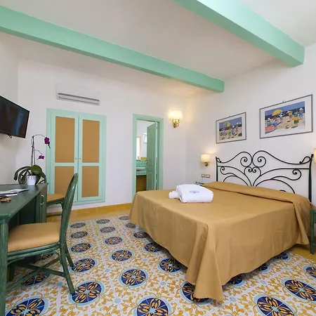 Hotell Bianca 4*